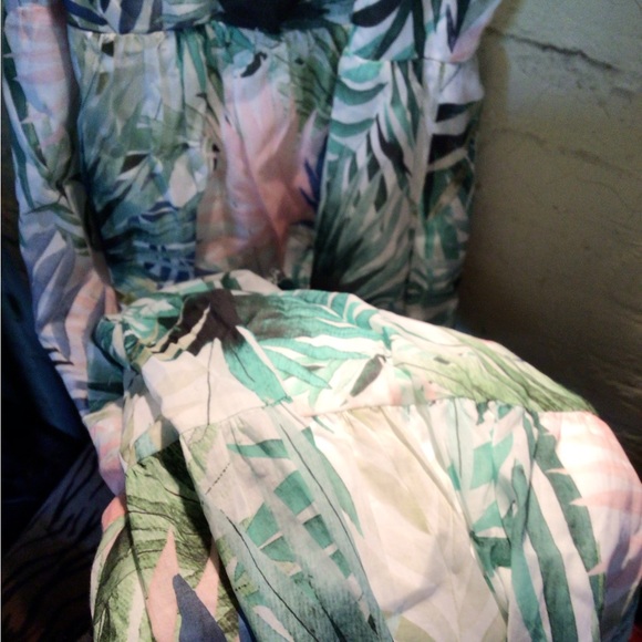 1 left ! Lavender Brown Palms maxi dress - Picture 3 of 9